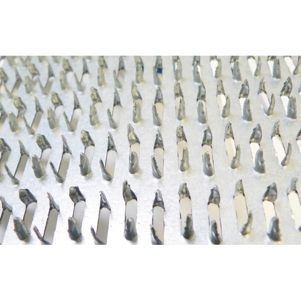 Zinken des Edelputzkratzers im Detail – 7,5 mm Zinkenlänge für mineralischen Kratzputz